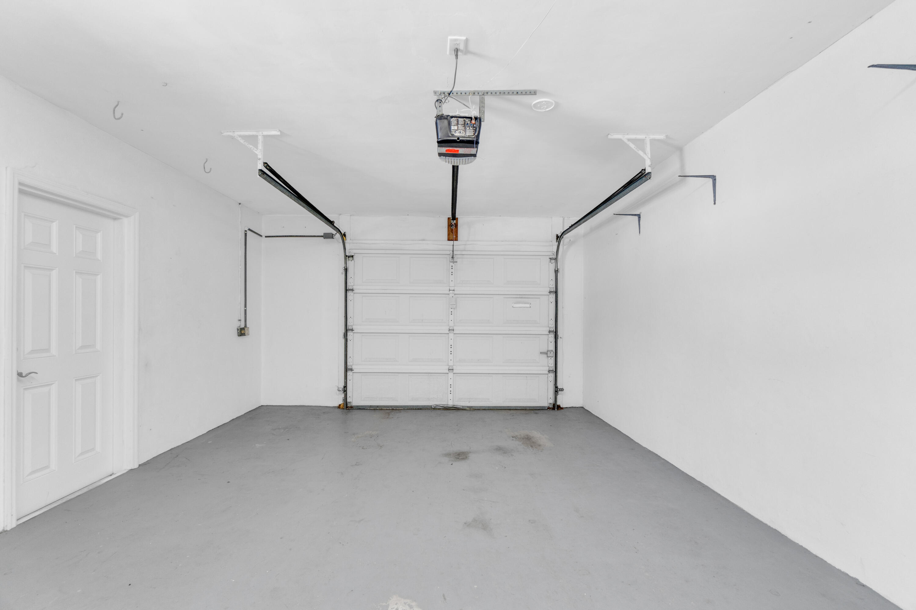 PALM BEACH FARMS CO 10 - Residential Lease