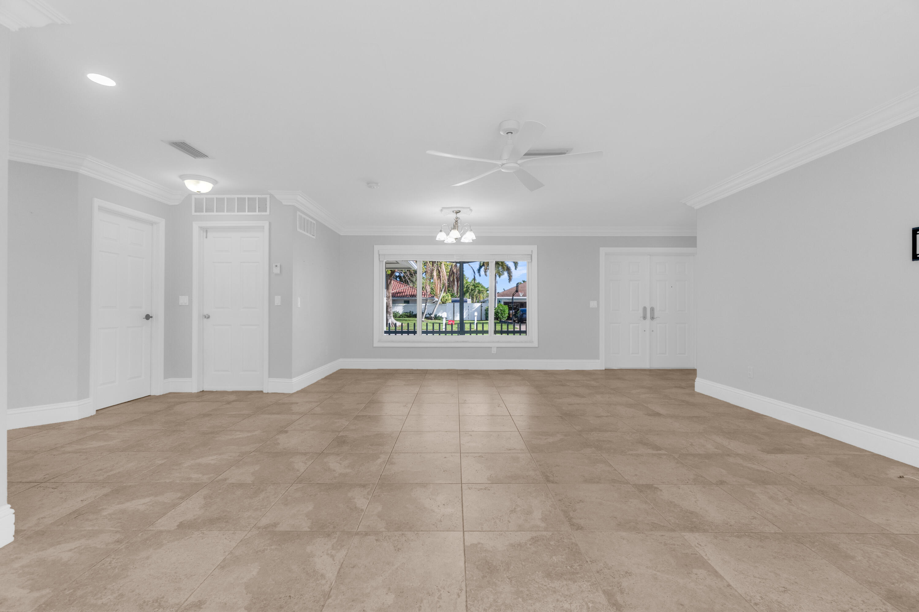 PALM BEACH FARMS CO 10 - Residential Lease