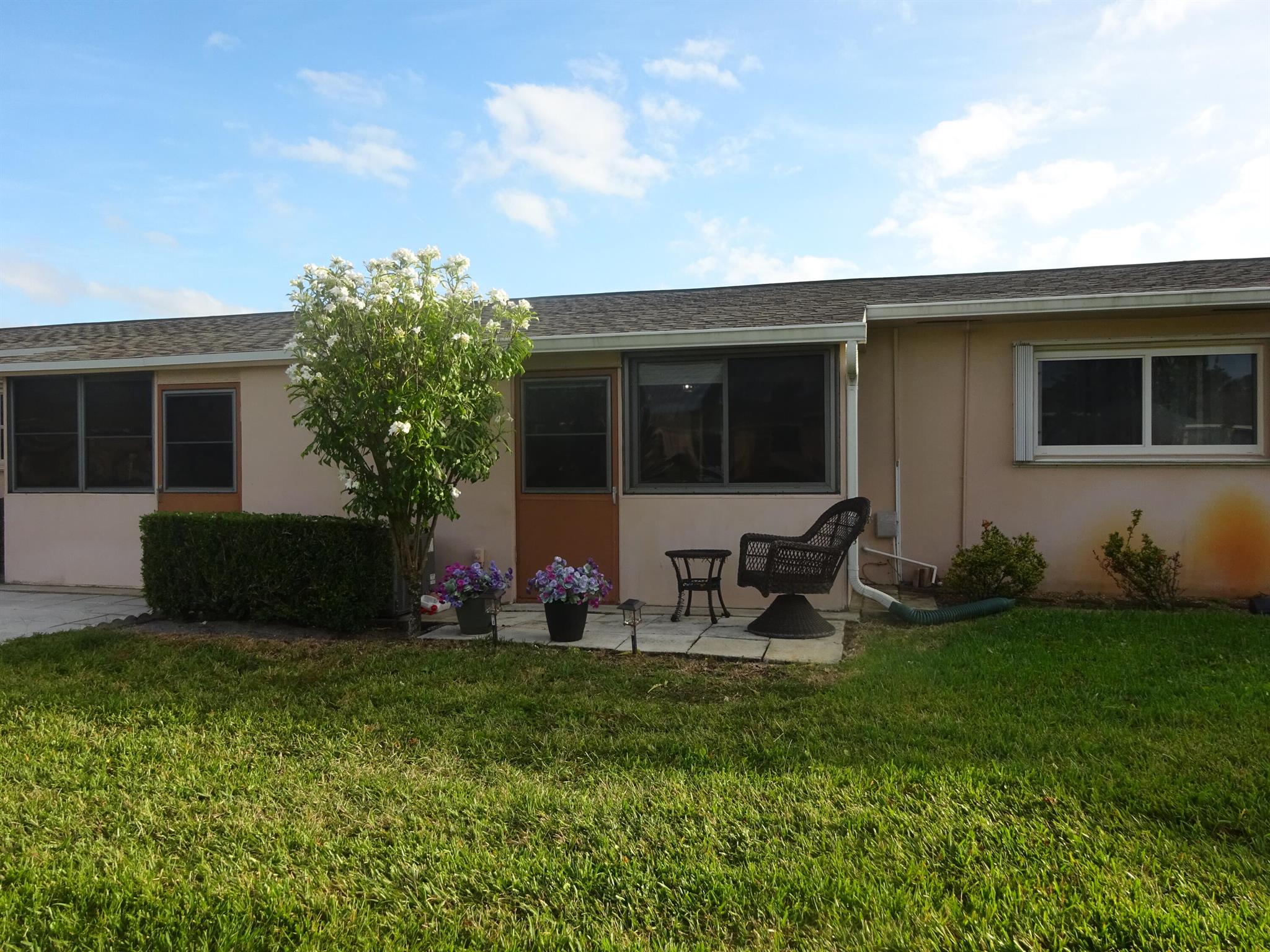 CRESTHAVEN VILLAS 28 COND - Residential