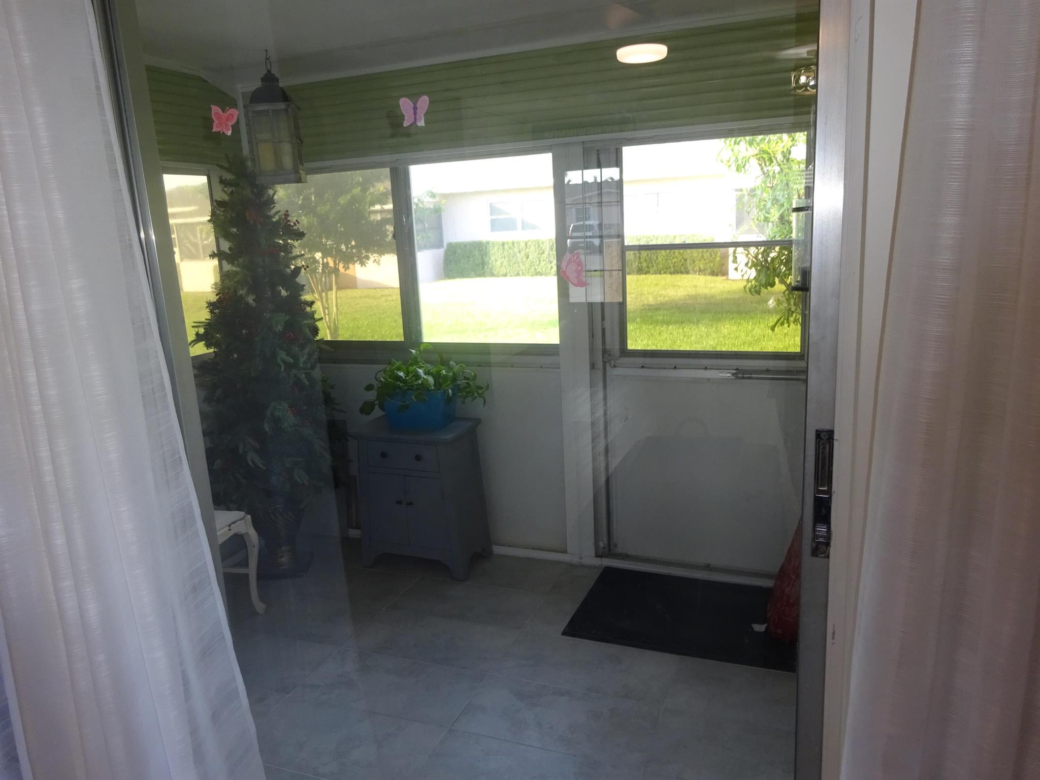 CRESTHAVEN VILLAS 28 COND - Residential