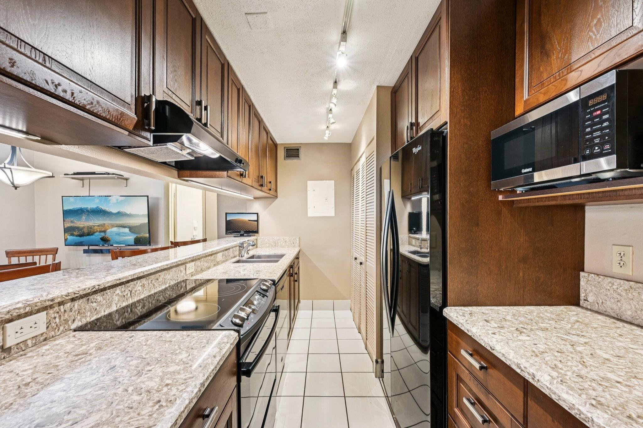 5226 NE 6th Ave H33