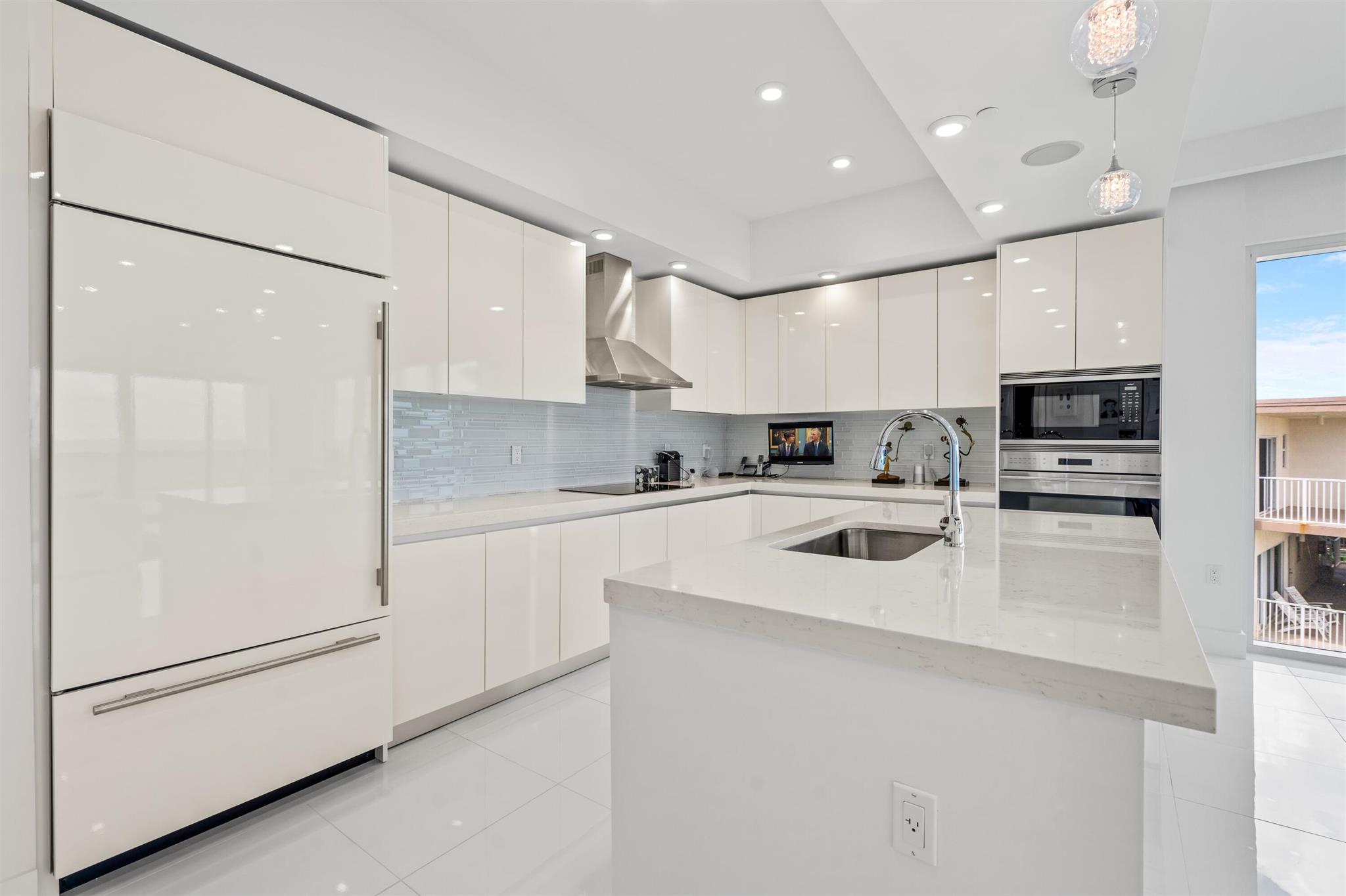 1200 HILLSBORO MILE CONDO - Residential