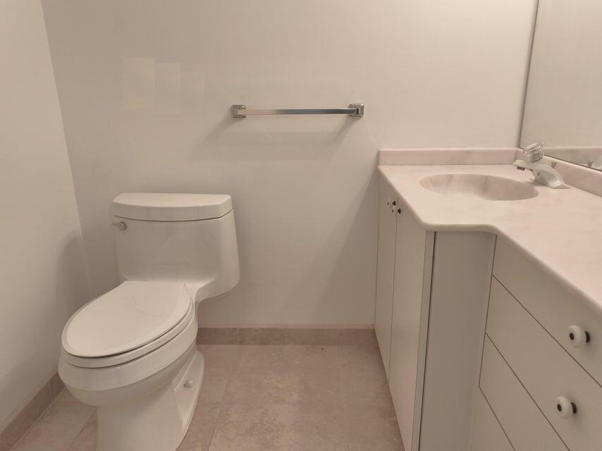 Bonefish Towers (54.5) - Residential