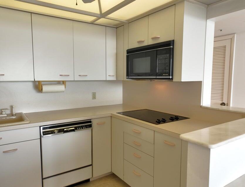 Bonefish Towers (54.5) - Residential