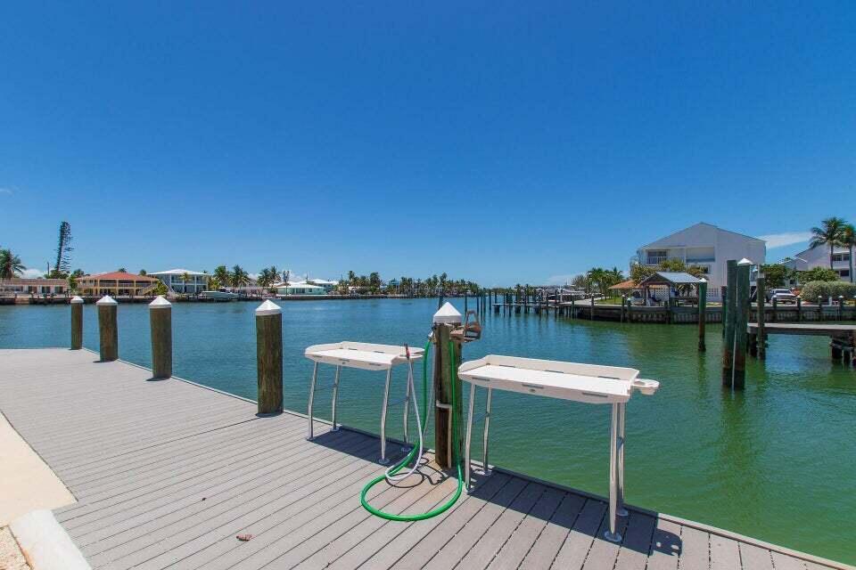 Bonefish Towers (54.5) - Residential