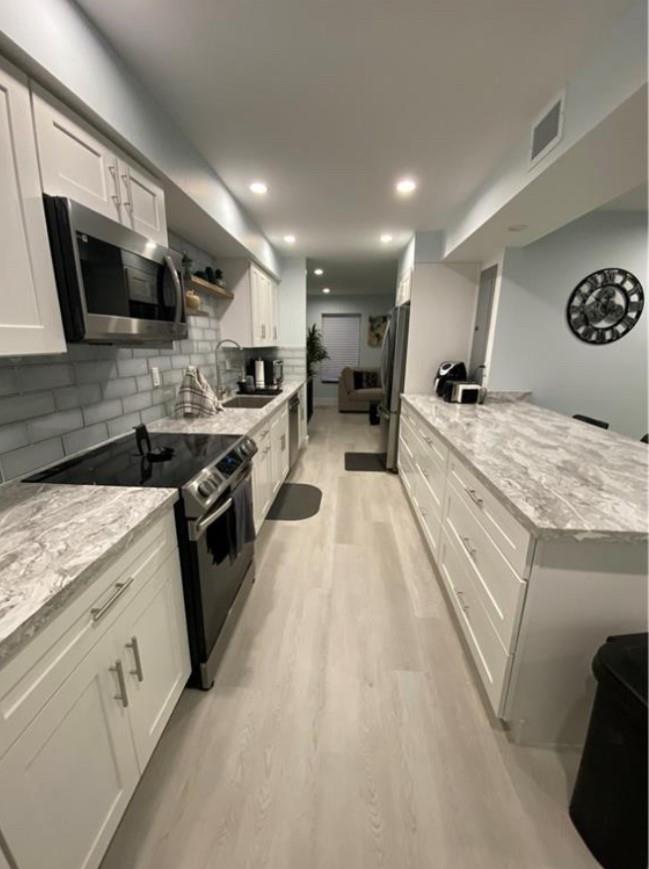 Valencia Village Condo Ph - Residential Lease