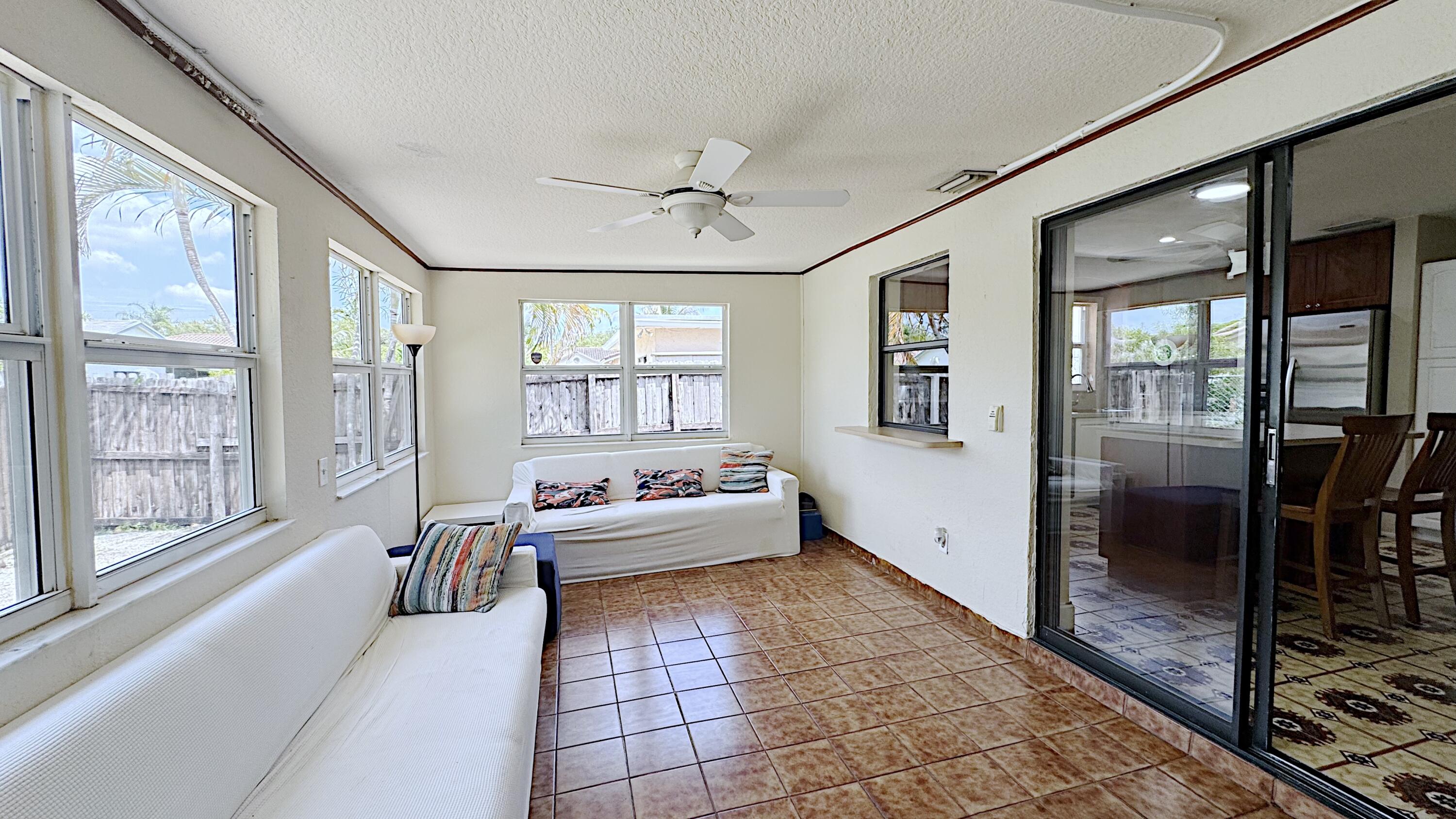 HOLLYWOOD CENTER AMEN PLAT - Residential