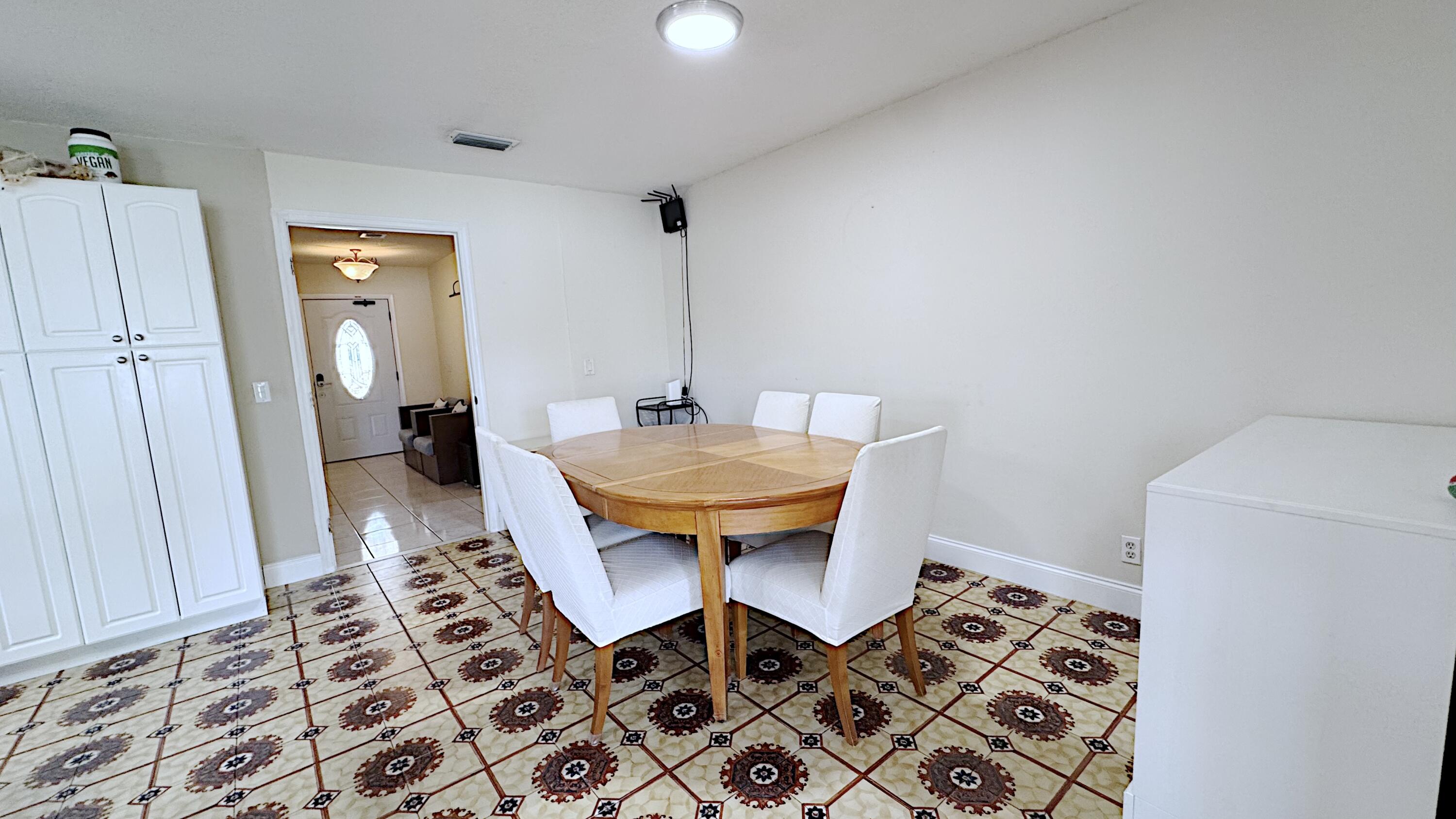 HOLLYWOOD CENTER AMEN PLAT - Residential
