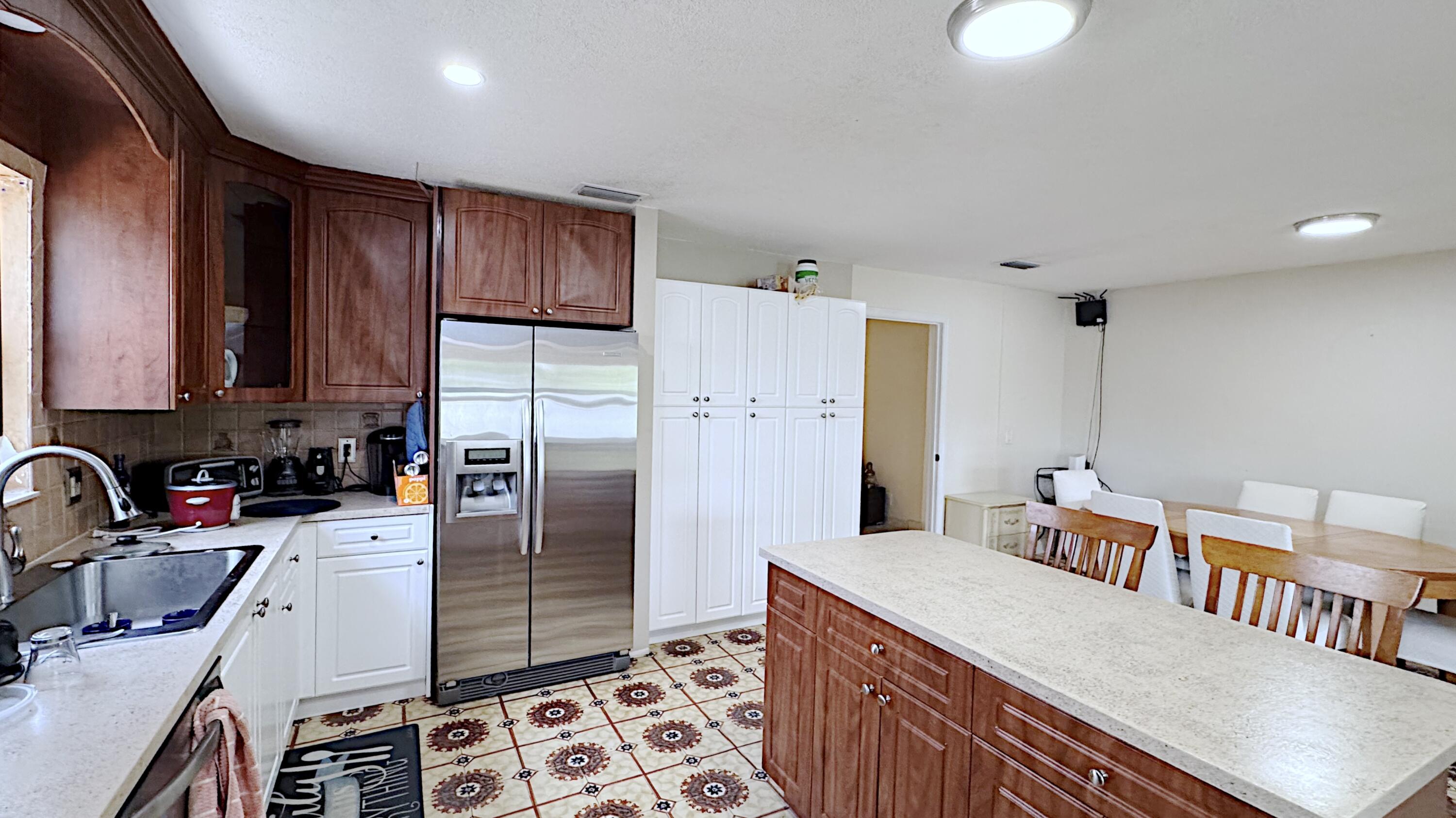 HOLLYWOOD CENTER AMEN PLAT - Residential