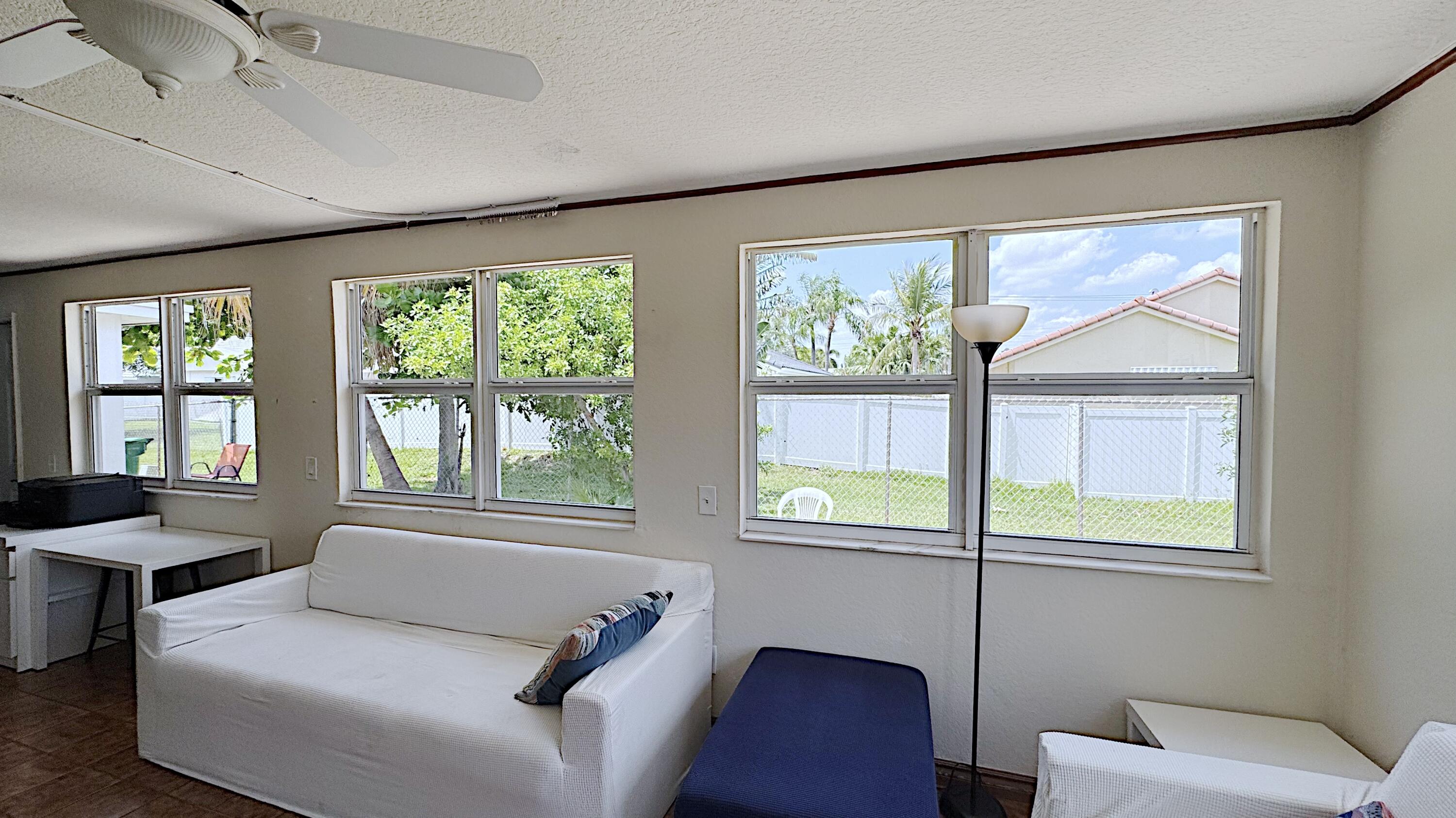HOLLYWOOD CENTER AMEN PLAT - Residential