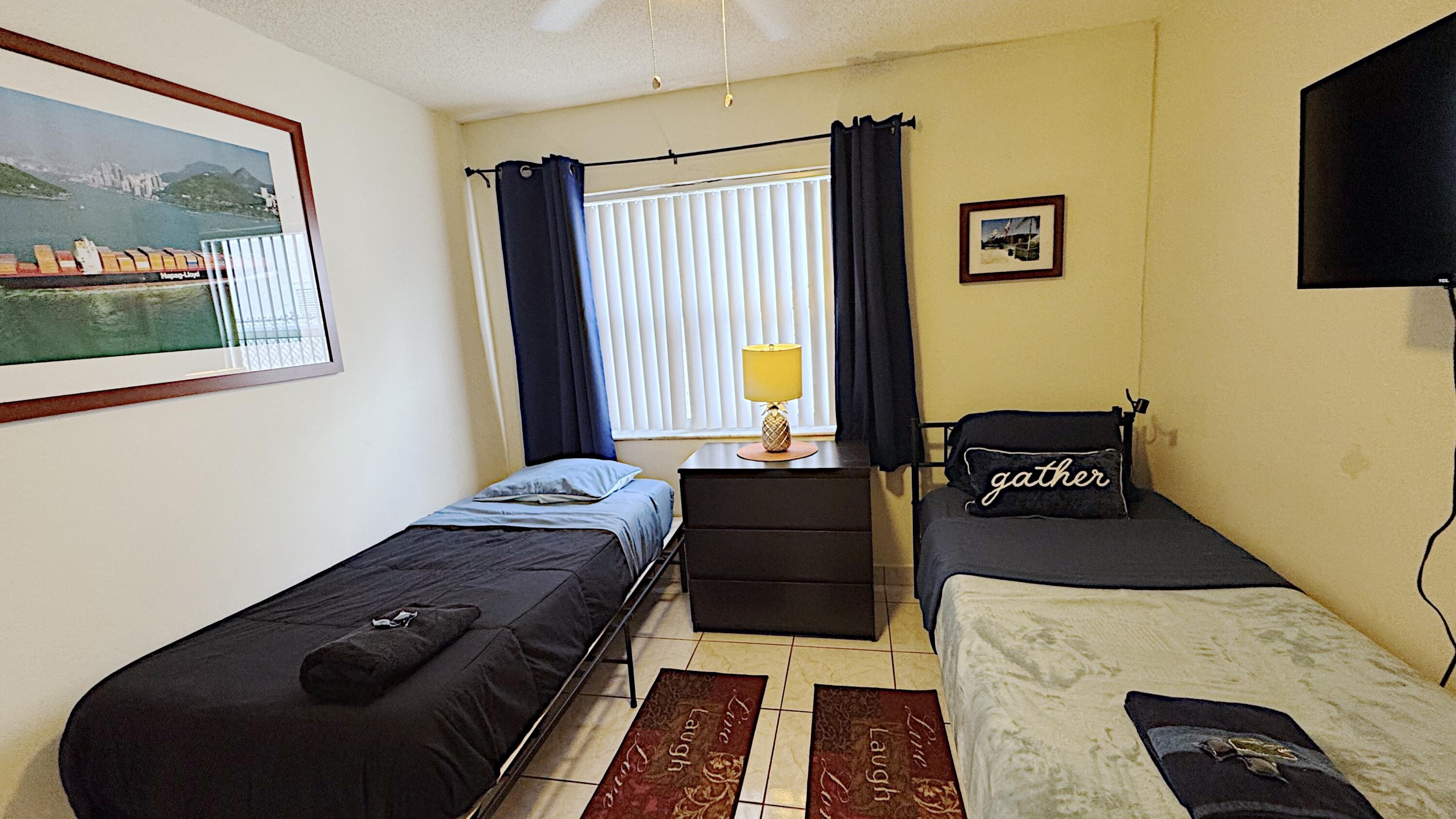 HOLLYWOOD CENTER AMEN PLAT - Residential