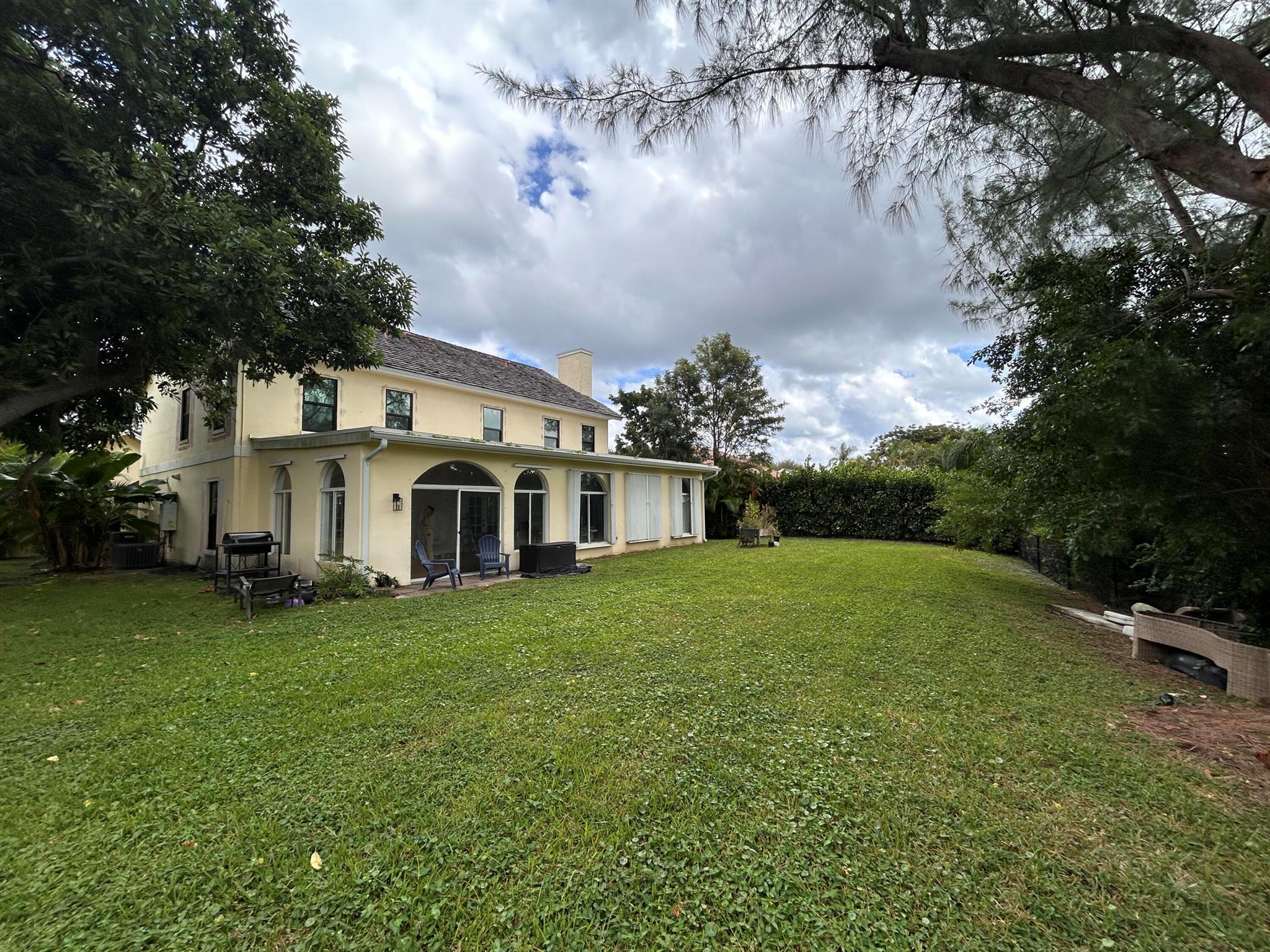 PRESIDENT COUNTRY CLUB 4 - Residential