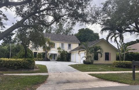 2901 Embassy Drive West Palm Beach FL 33401