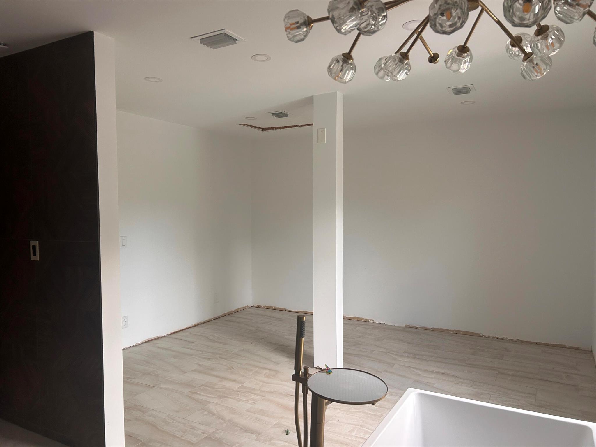 PRESIDENT COUNTRY CLUB 4 - Residential