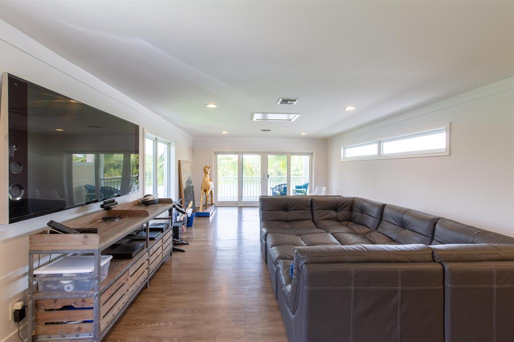 HOMELAND - Residential