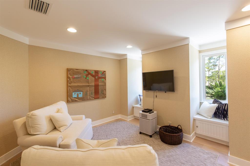 HOMELAND - Residential