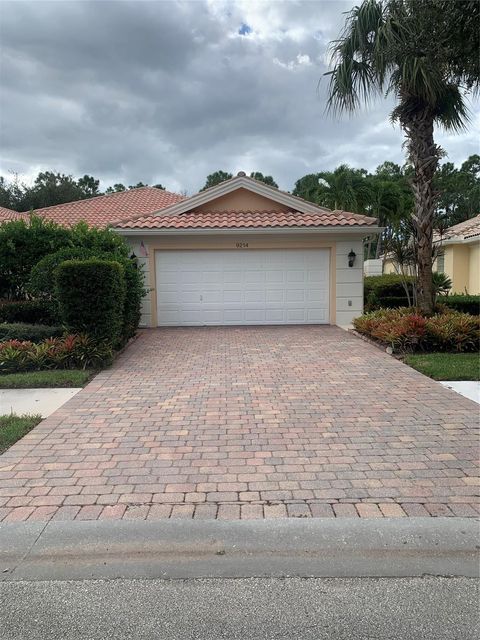 Property photo of 9214 Se Hawks Nest Court, Hobe Sound, FL 33455