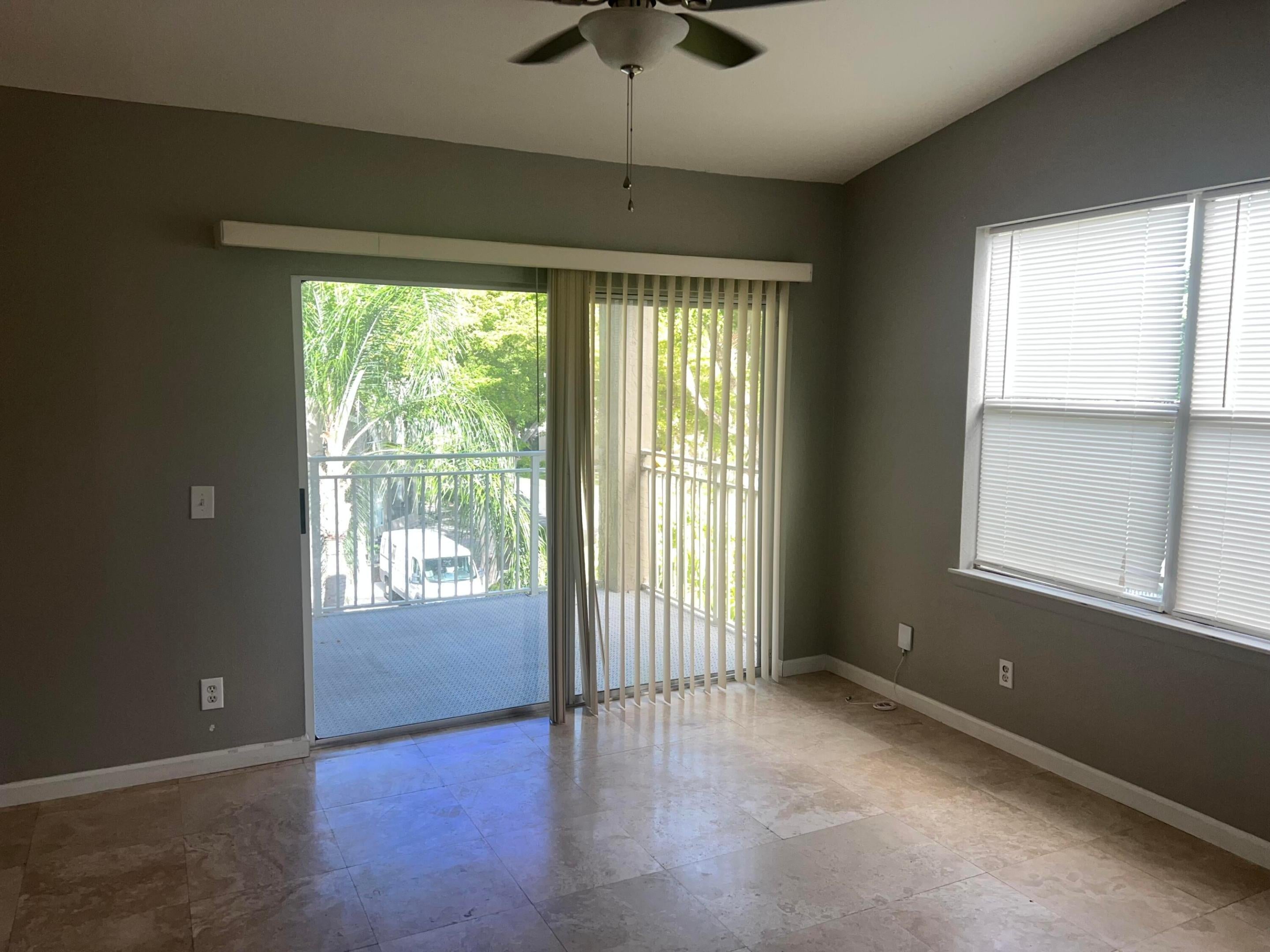 1760 PALM COVE Boulevard 5-305