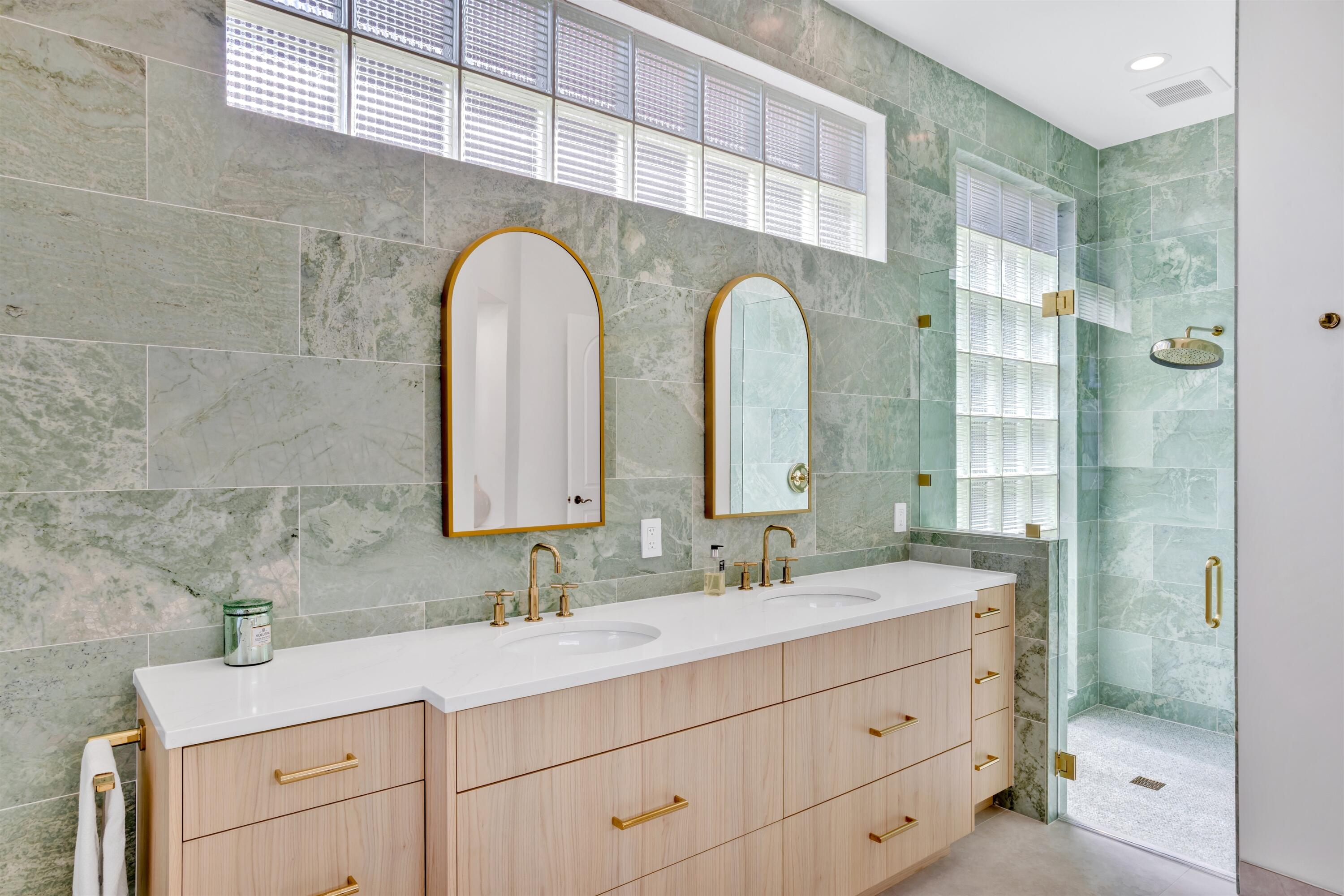 TROPIC ISLE 3RD SEC - Residential