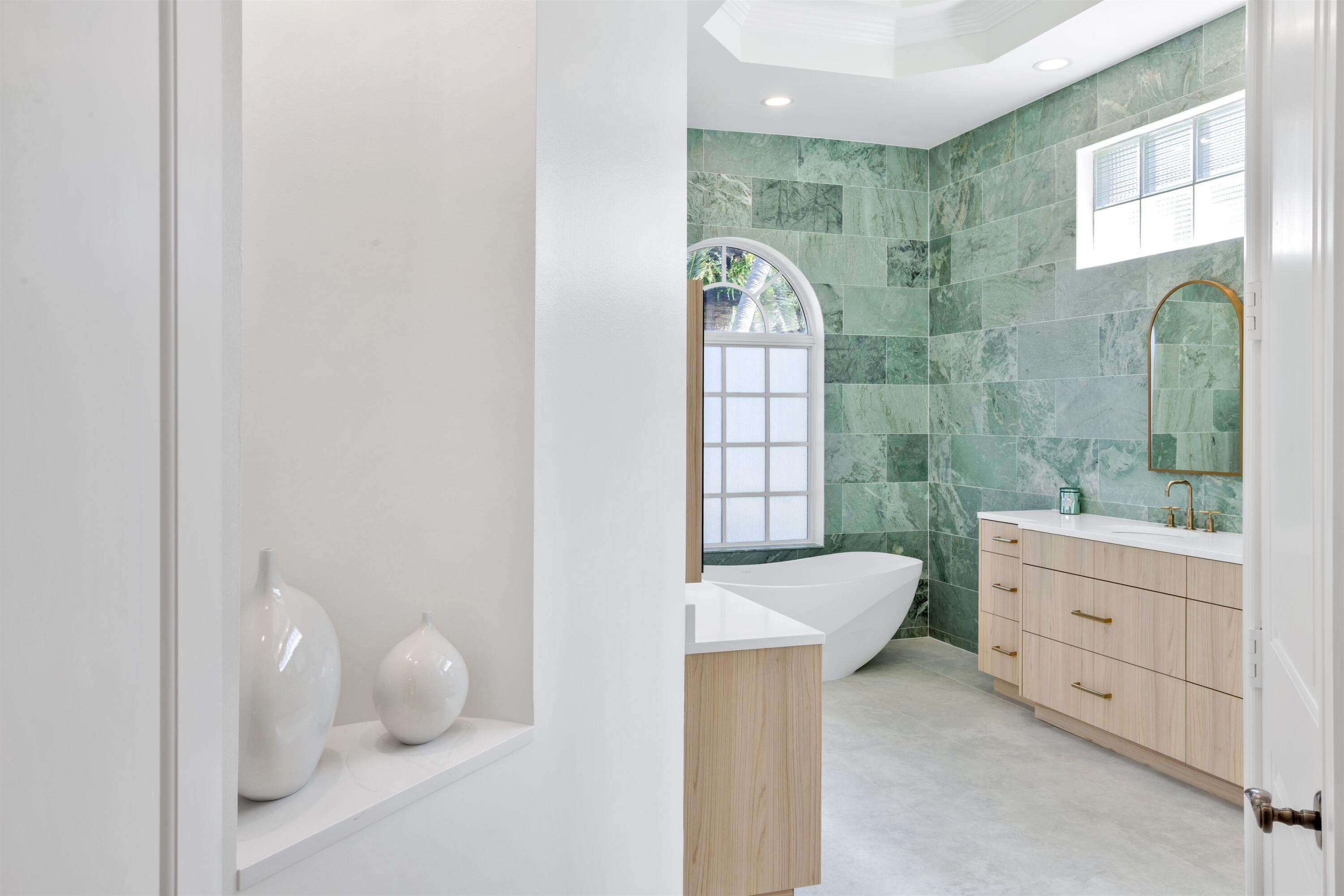 TROPIC ISLE 3RD SEC - Residential