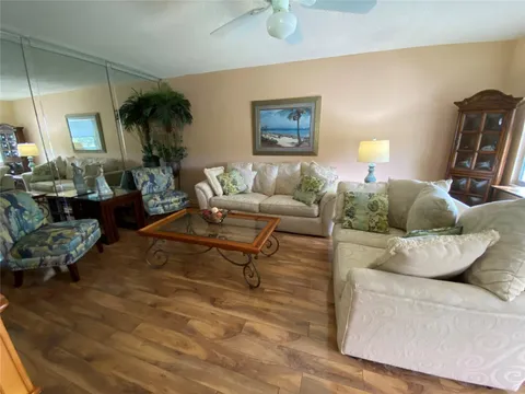 277 Newport R Unit 277, Deerfield Beach, FL MLS: F10455440