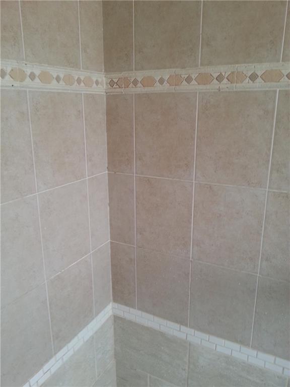 Parkway Gardens 2 Condo - Residential Lease