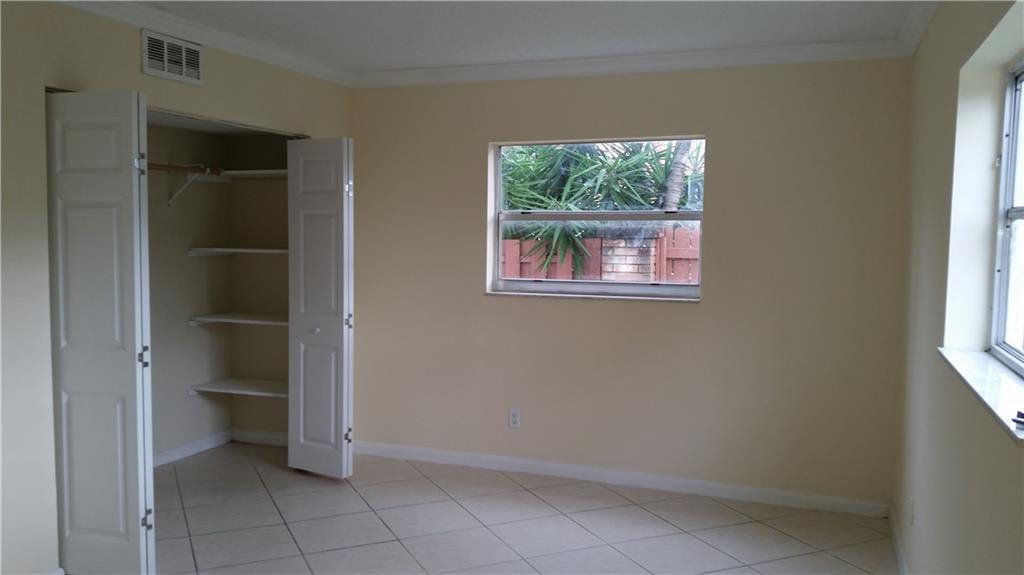 Parkway Gardens 2 Condo - Residential Lease