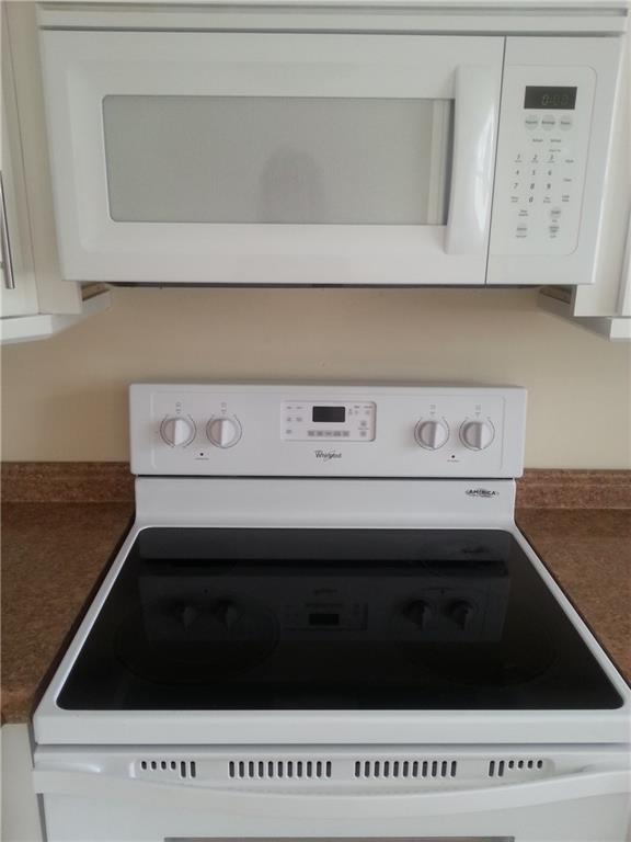 Parkway Gardens 2 Condo - Residential Lease