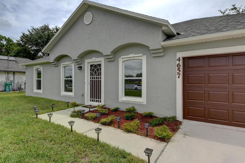 PORT ST LUCIE SECTION 33 - Residential