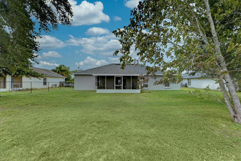 PORT ST LUCIE SECTION 33 - Residential