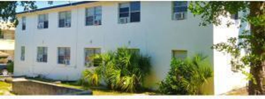 Photo of 634 11th Street #3, West Palm Beach, FL 33401 (MLS # B26010509)