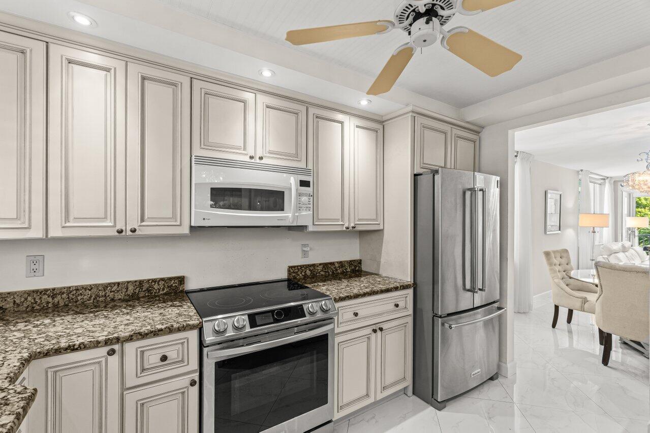 SEAGATE OF GULFSTREAM CONDO - Residential