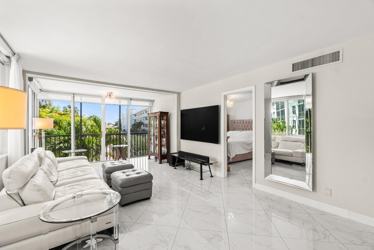 SEAGATE OF GULFSTREAM CONDO - Residential