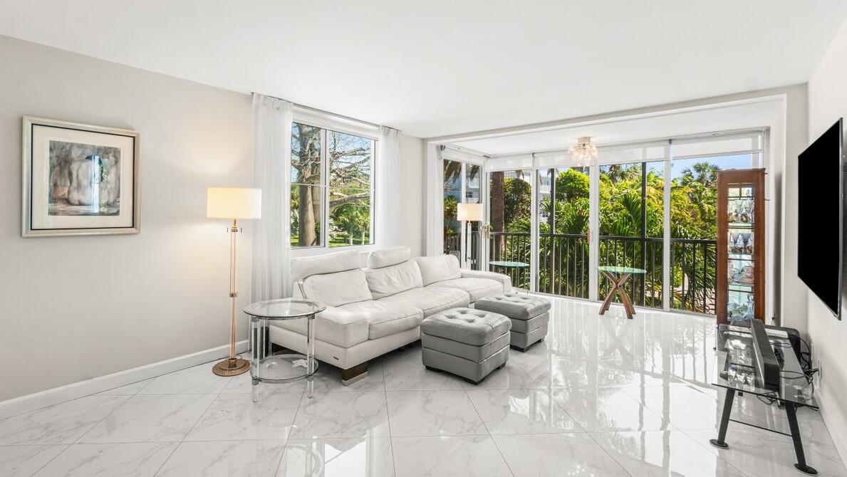 SEAGATE OF GULFSTREAM CONDO - Residential