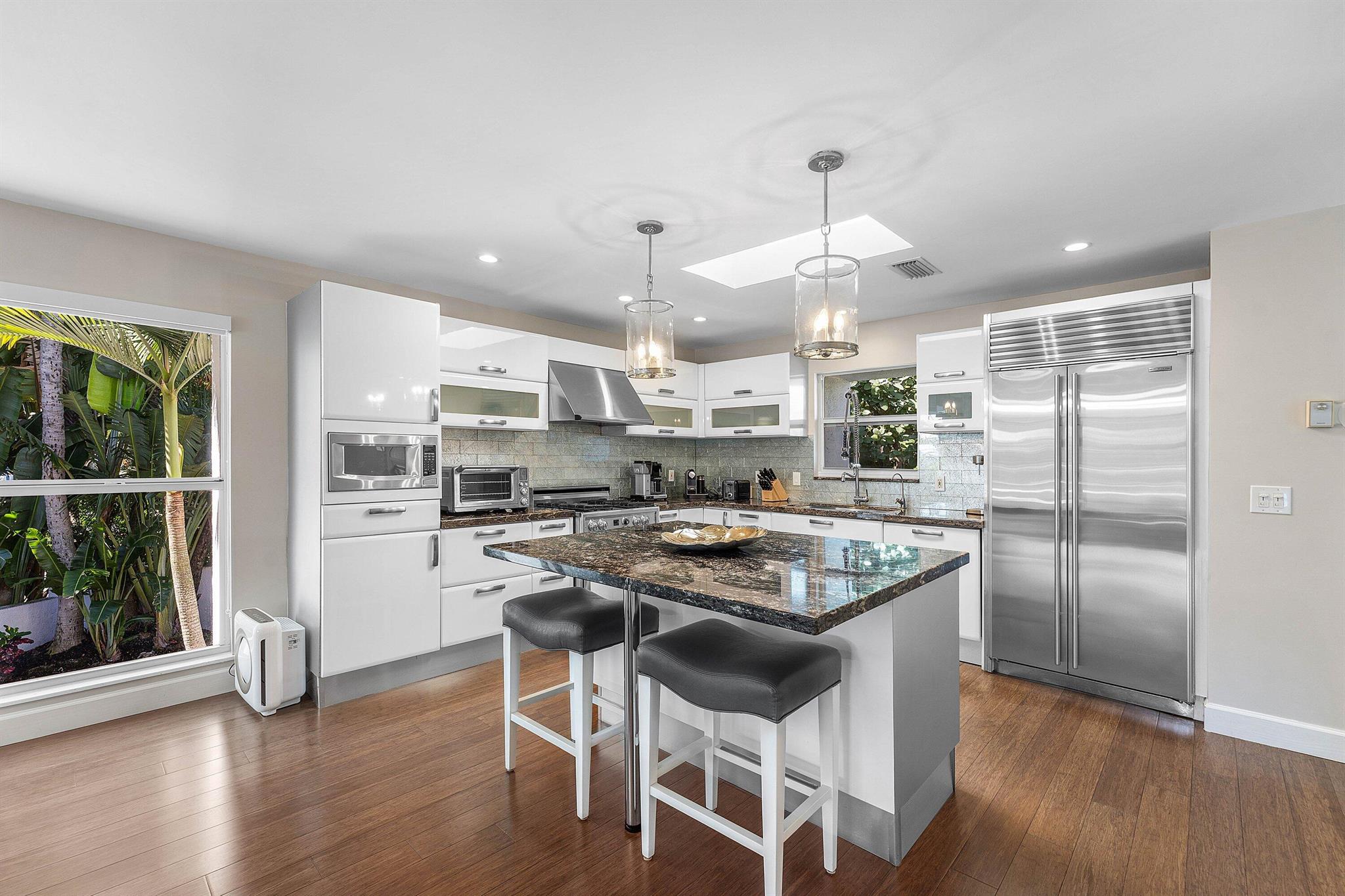 PALM TRAIL YACHT CLUB CON - Residential Lease