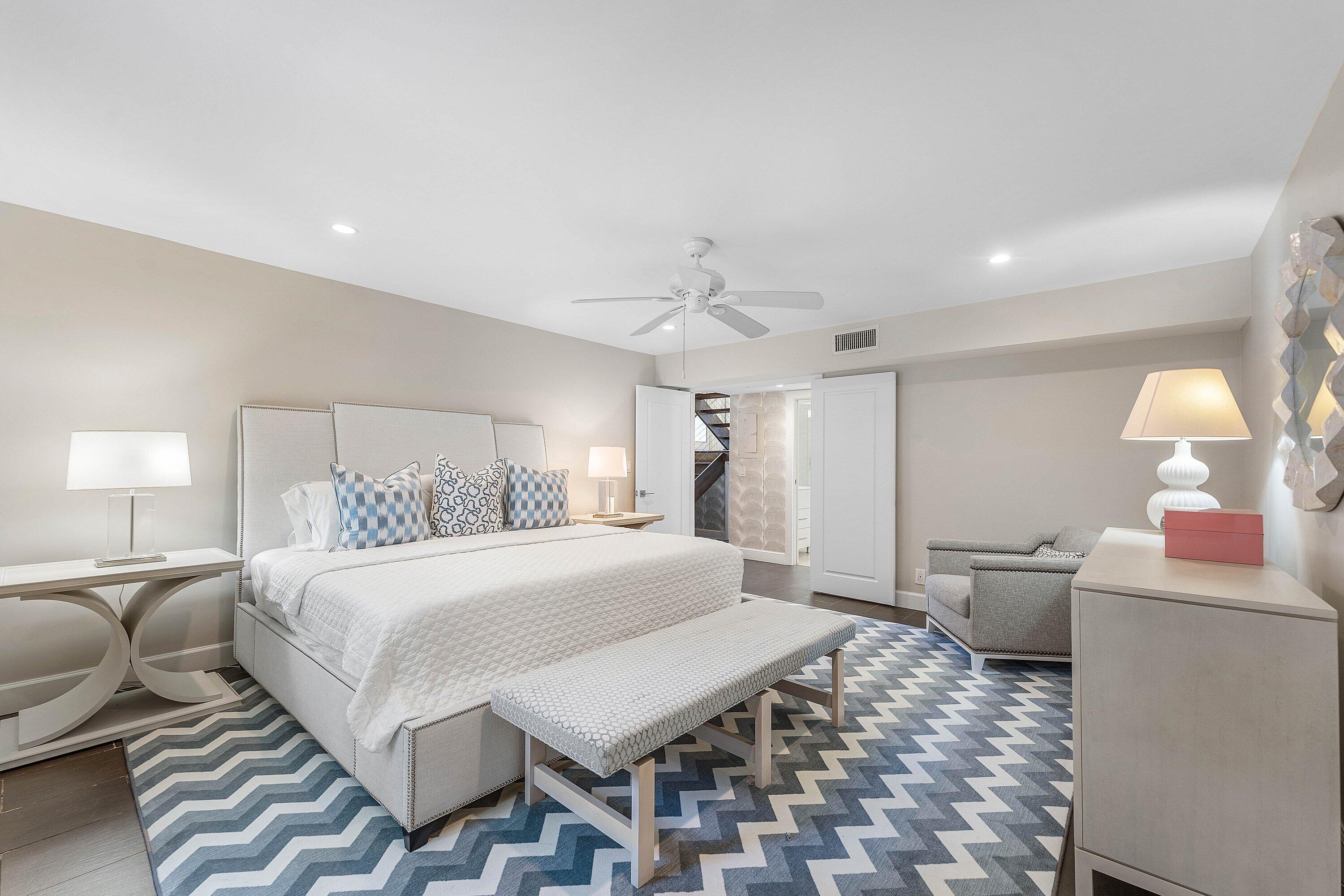 PALM TRAIL YACHT CLUB CON - Residential Lease