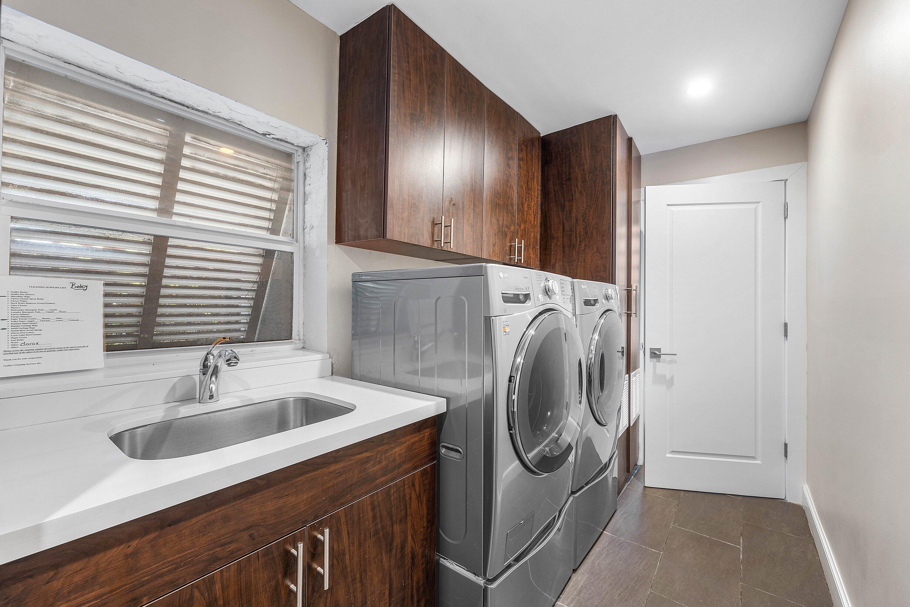 PALM TRAIL YACHT CLUB CON - Residential Lease