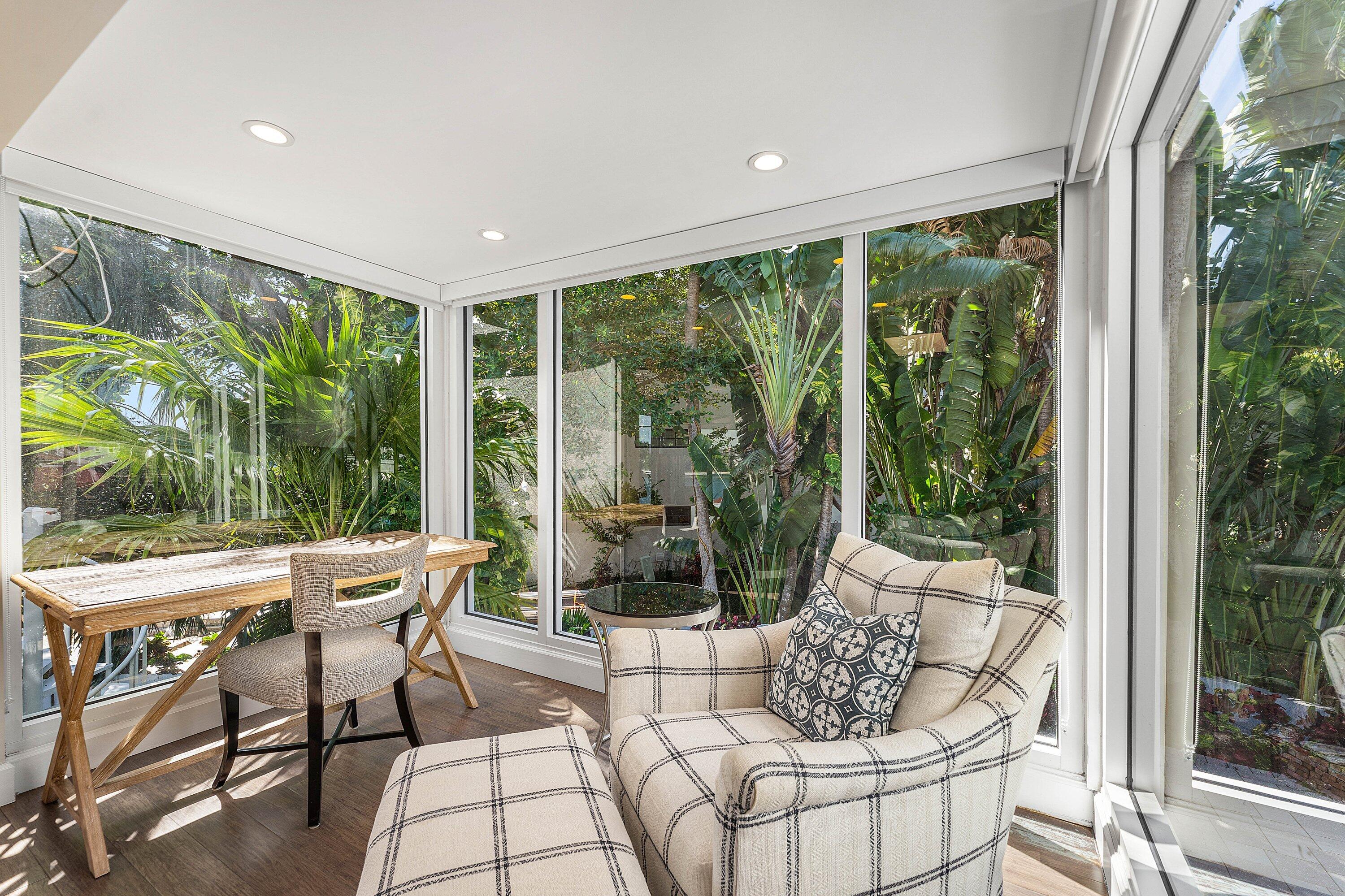 PALM TRAIL YACHT CLUB CON - Residential Lease