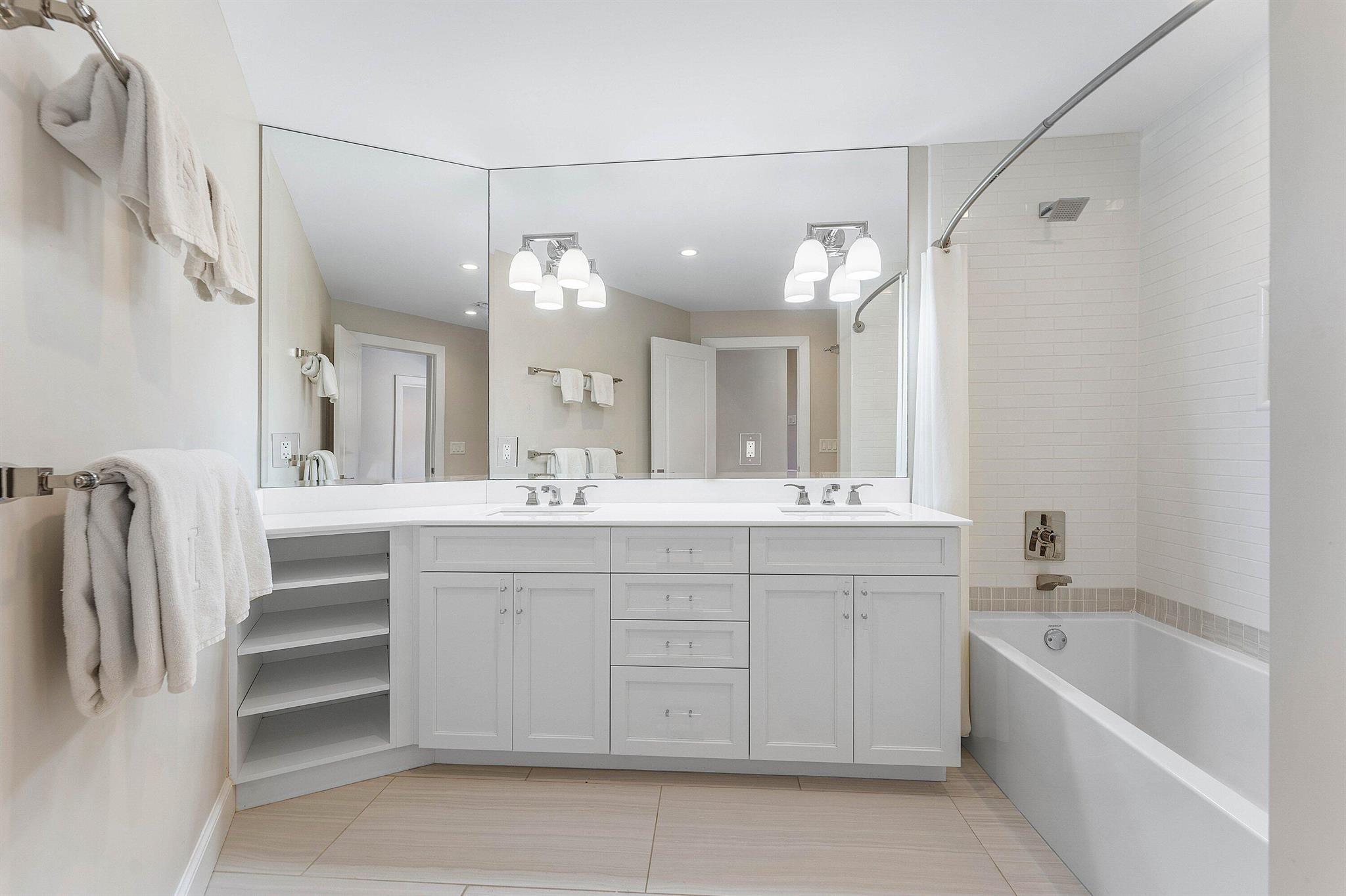 PALM TRAIL YACHT CLUB CON - Residential Lease