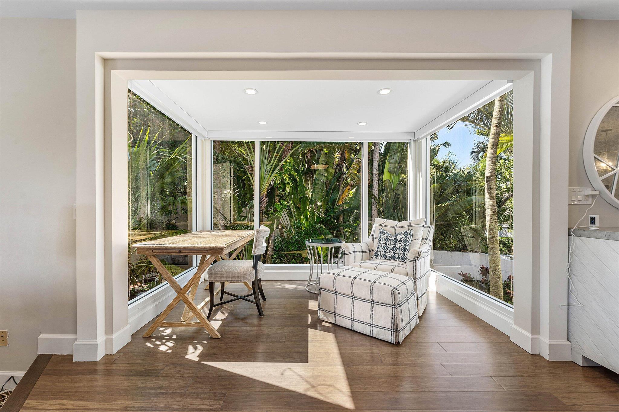 PALM TRAIL YACHT CLUB CON - Residential Lease