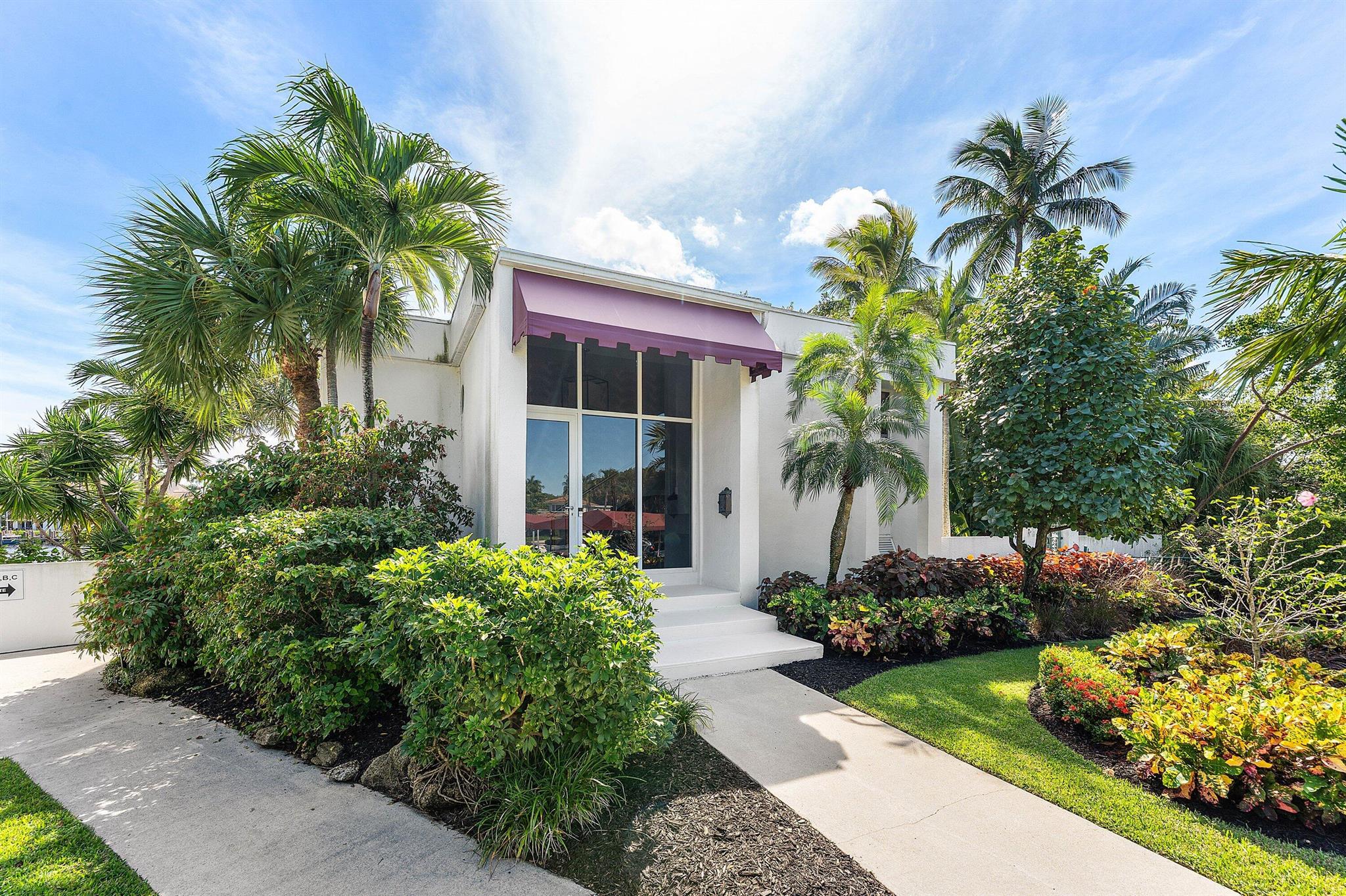 PALM TRAIL YACHT CLUB CON - Residential Lease