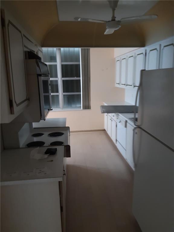 PLAZA SOUTH CONDO - Residential