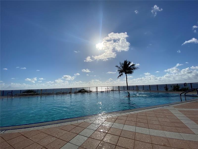 PLAZA SOUTH CONDO - Residential