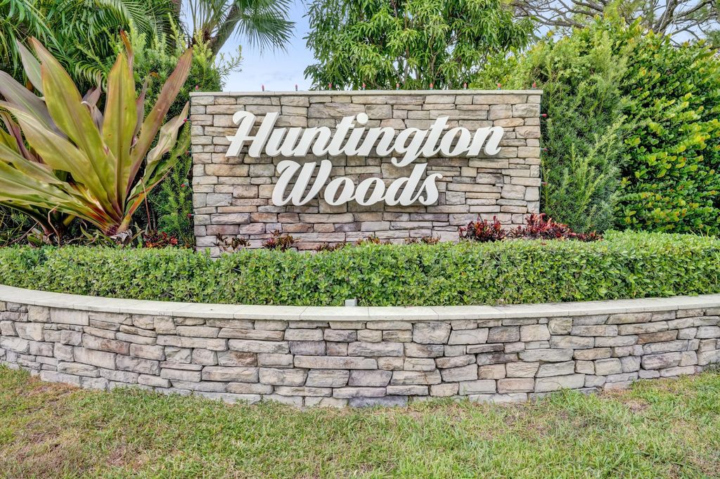 Photo of 194 Parkwood Drive, Royal Palm Beach, FL 33411 (MLS # R11151661)