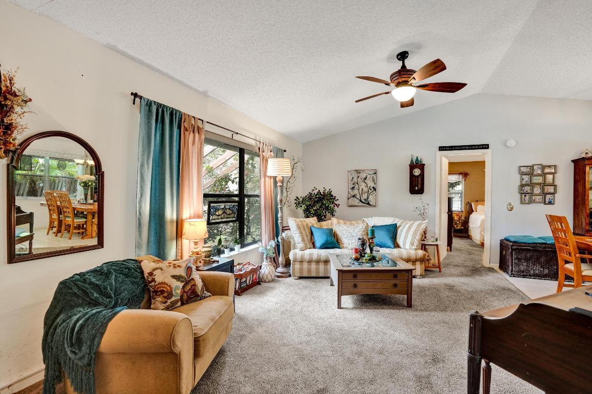 HUNTINGTON WOODS - Residential