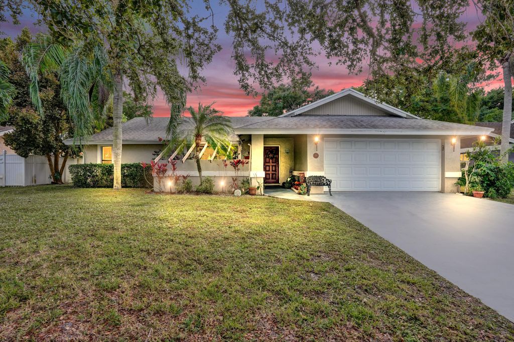 Photo of 194 Parkwood Drive, Royal Palm Beach, FL 33411 (MLS # R11151661)