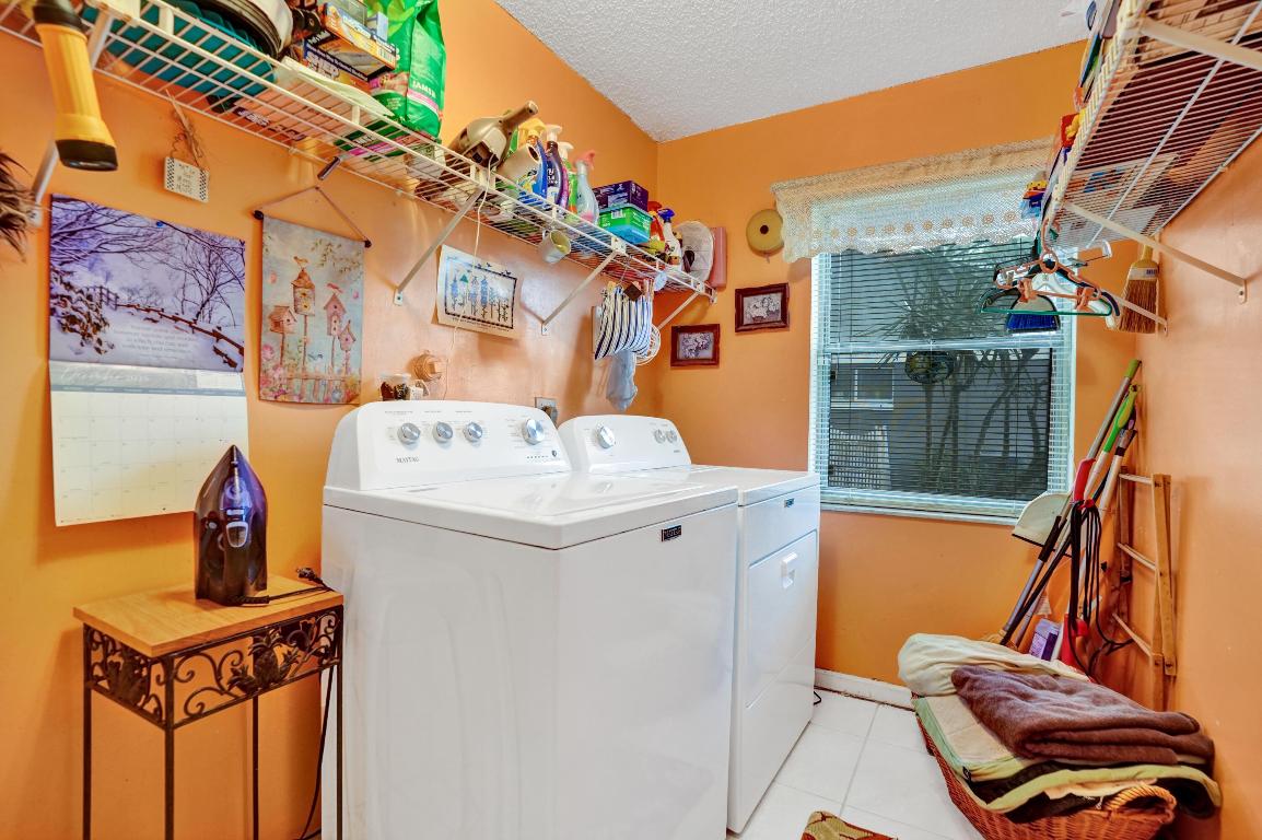 HUNTINGTON WOODS - Residential