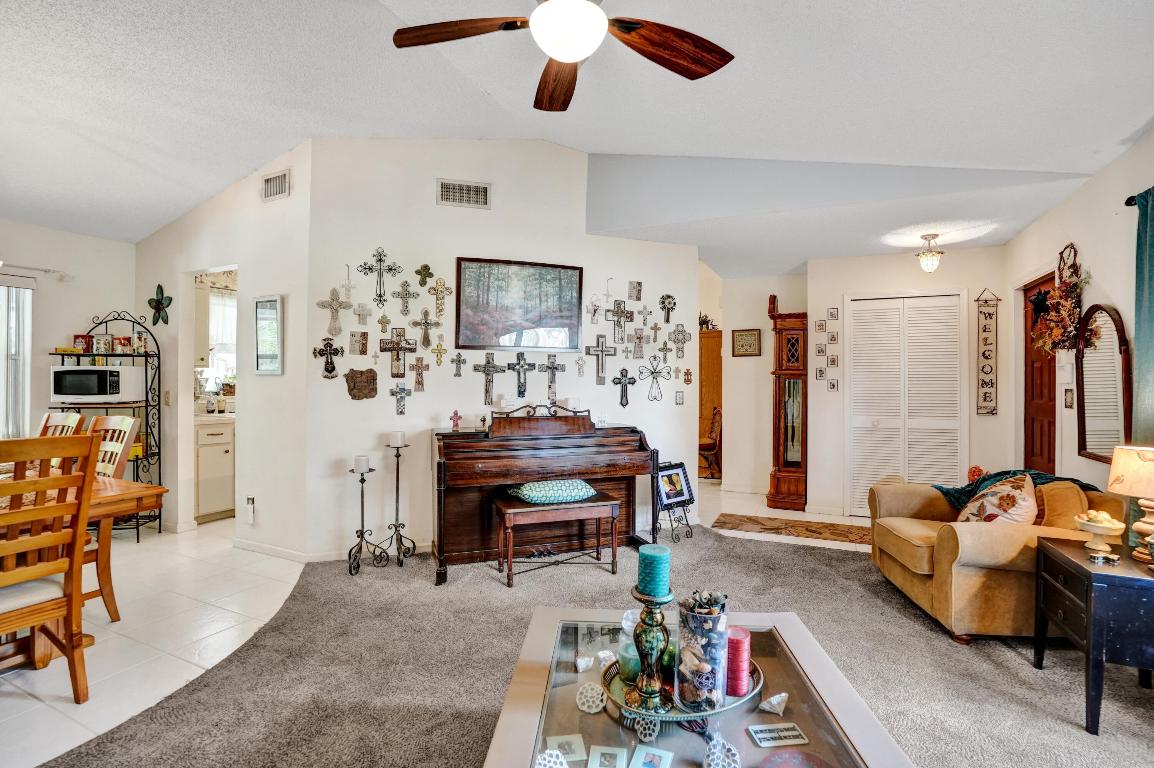 HUNTINGTON WOODS - Residential