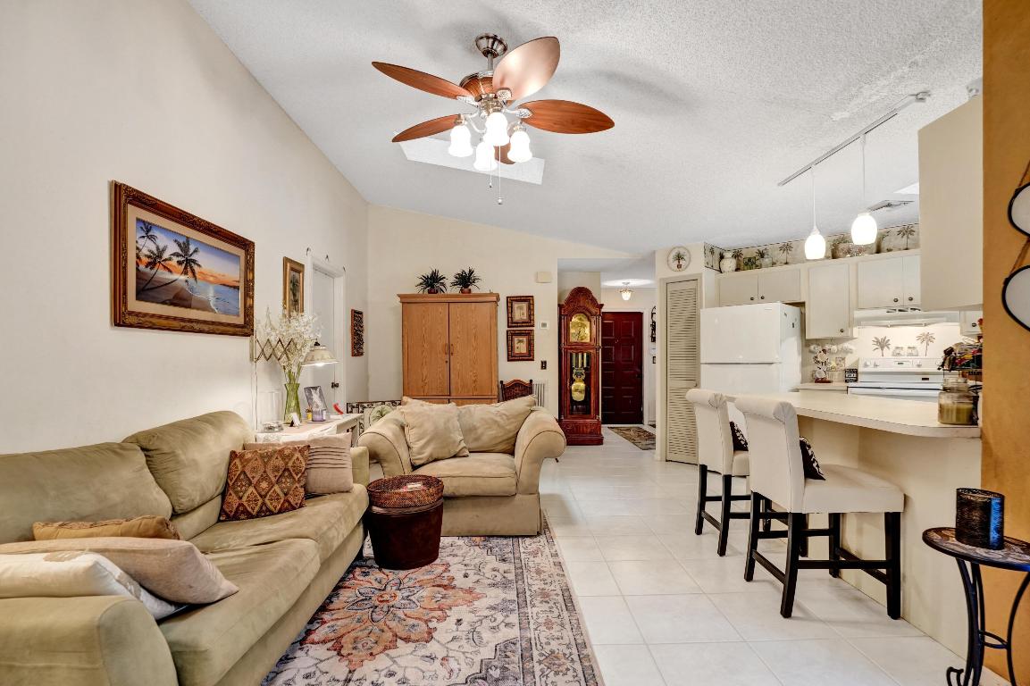 HUNTINGTON WOODS - Residential