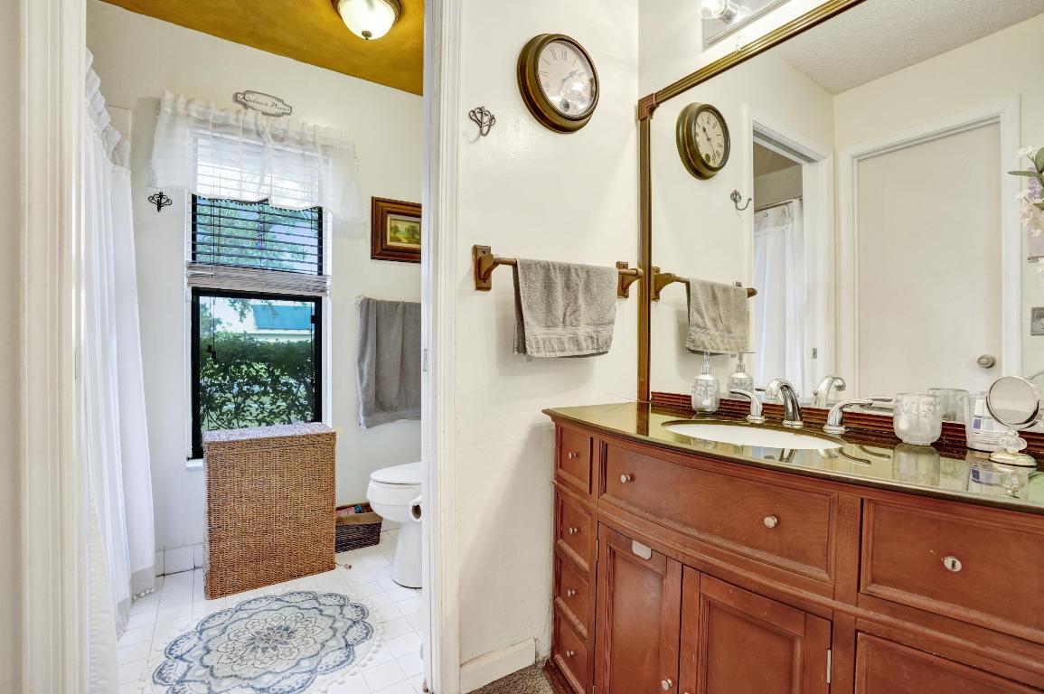 HUNTINGTON WOODS - Residential